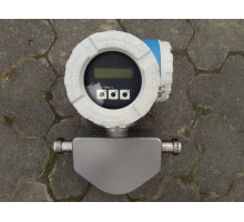 Витратомір коріолісовий Endress+Hauser Promass 80E15